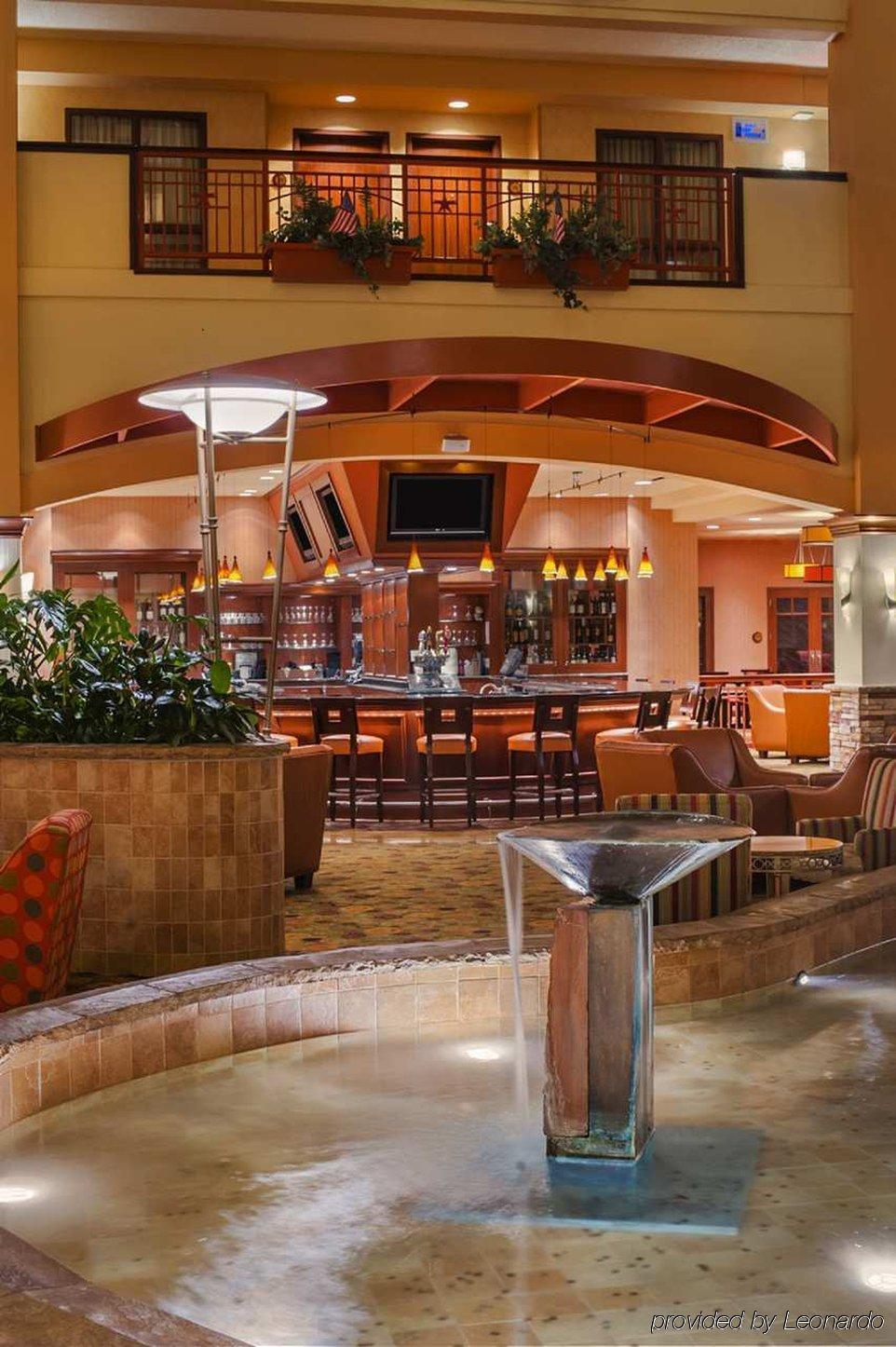 Embassy Suites San Marcos Hotel Conference Center Restaurant bilde