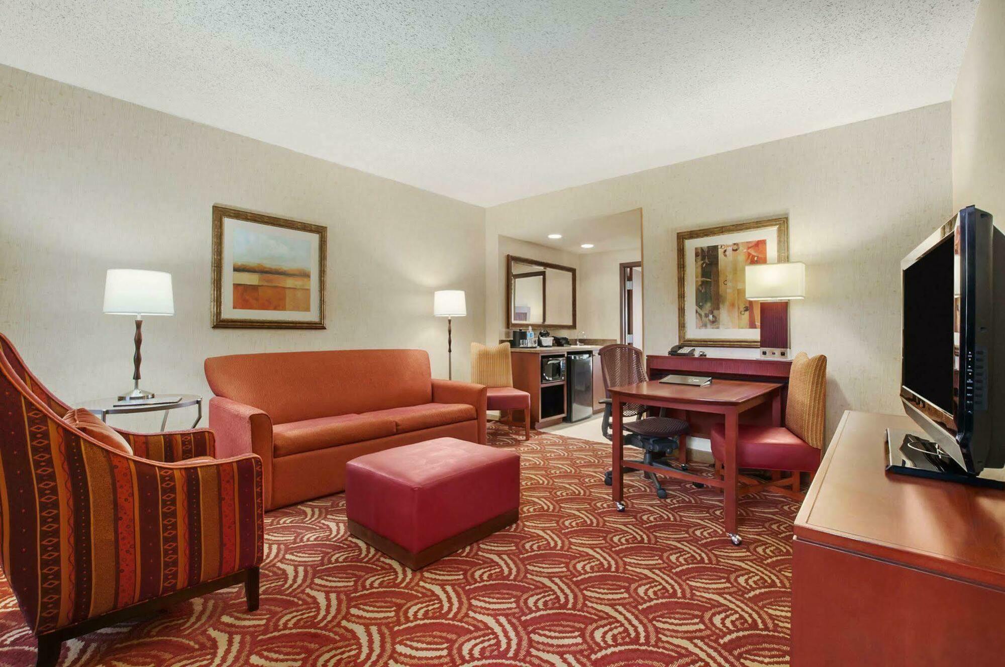 Embassy Suites San Marcos Hotel Conference Center Rom bilde